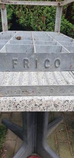 Frico melkflessen krat metaal, Verzamelen, Ophalen, Gebruikt