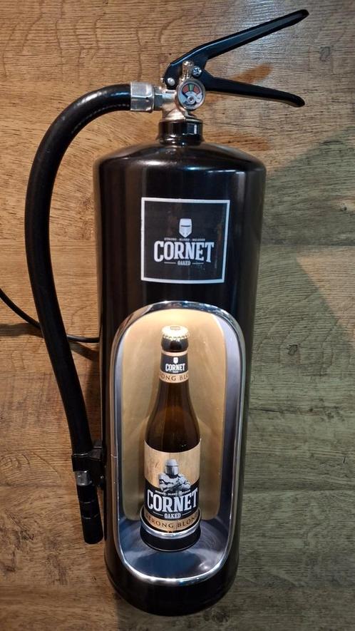 Mooie CORNET brandblusser met ledverlichting, Verzamelen, Biermerken, Nieuw, Overige typen, Overige merken, Ophalen of Verzenden