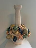 Vaas keramiek schelpen, Huis en Inrichting, Ophalen, Overige kleuren, Aardewerk of Porselein, Nieuw