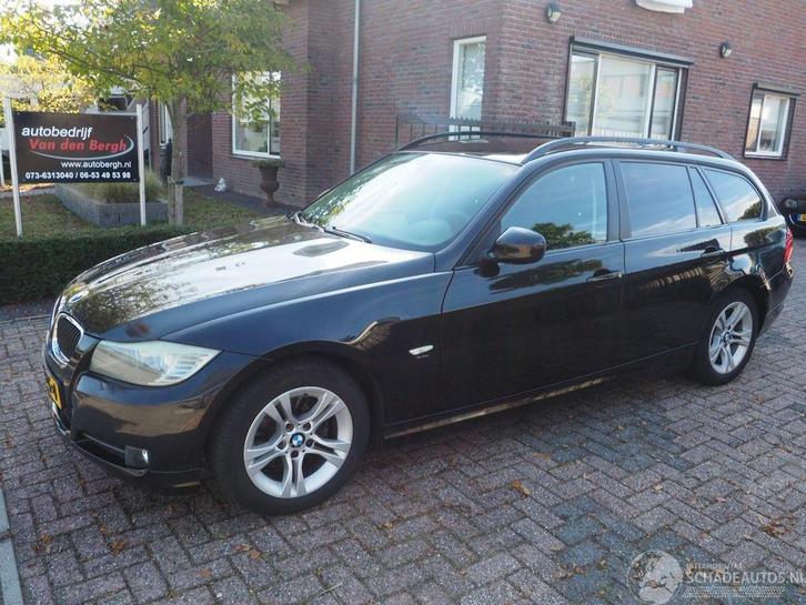 BMW 3 Serie 318i Business Line (bj 2009), Auto diversen, Schadeauto's, BMW, Handgeschakeld, Benzine, Stationwagon, Zwart