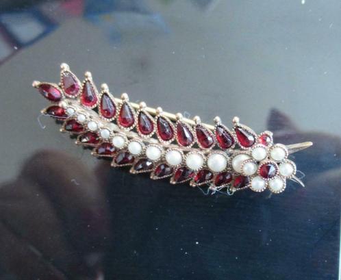 Antieke 14 K broche gezet met parels en Boheemse granaten €, Sieraden, Tassen en Uiterlijk, Antieke sieraden, Broche, Goud, Met edelsteen