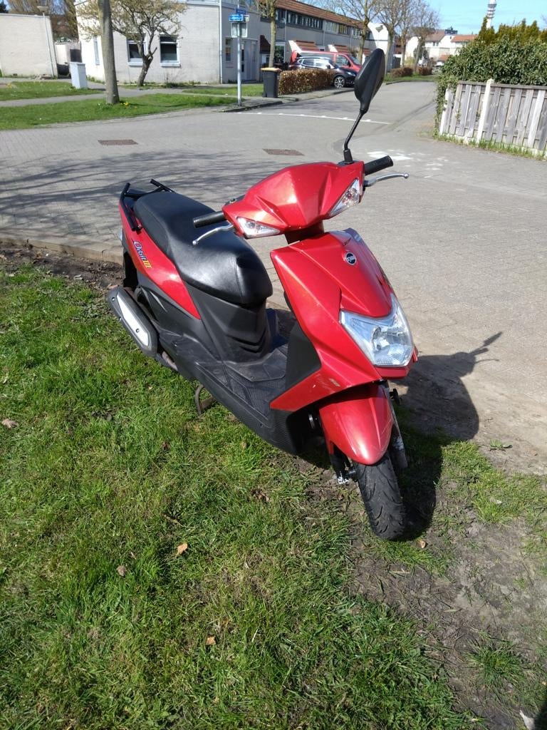 Rode SYM Orbit III scooter, Fietsen en Brommers, Ophalen, Gebruikt, Maximaal 45 km/u, 49 cc