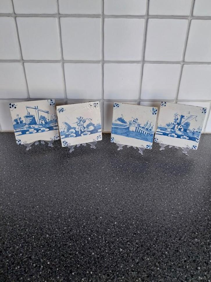 4 Antieke Delfts Blauwe Tegels met Hollandse Scènes, Antiek en Kunst, Antiek | Wandborden en Tegels, Ophalen of Verzenden