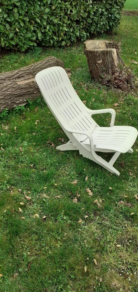 Witte verstelbare tuinstoel, Tuin en Terras, Tuinstoelen, Gebruikt, Kunststof, Verstelbaar, Ophalen of Verzenden