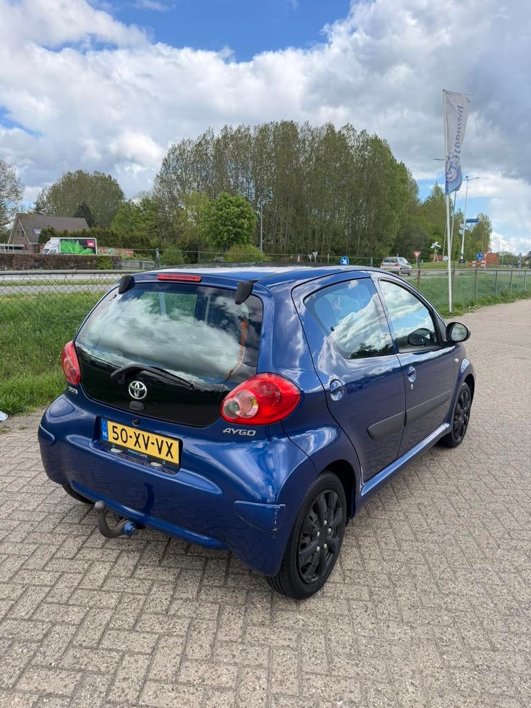 Toyota Aygo 1.0 12V Vvt-i 5DRS 2007 Blauw, Auto's, Toyota, Voorwielaandrijving, 68 pk, Origineel Nederlands, Bedrijf