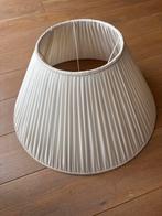Te koop Crèmekleurige plissé lampenkap, Ophalen, Gebruikt, 25 tot 50 cm, Rond