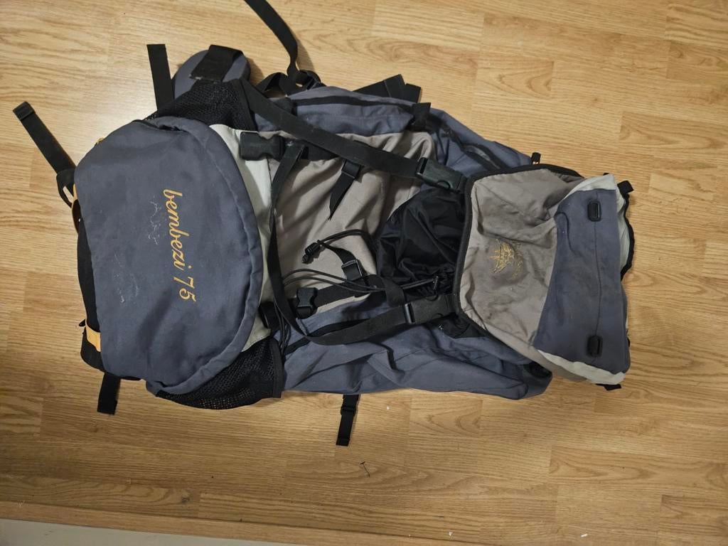 Gebruikte Bembizi 75 liter backpack met veel vakjes, Overige merken, Gebruikt, Ophalen of Verzenden, Trekking