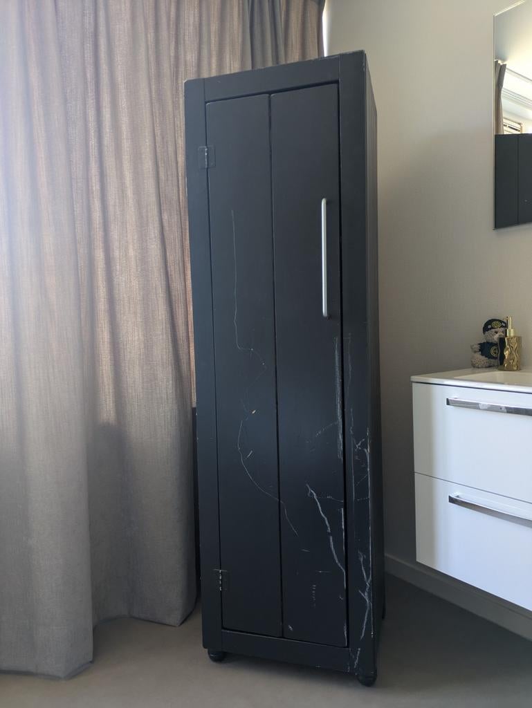 Gratis houten kast, Ophalen, Gebruikt