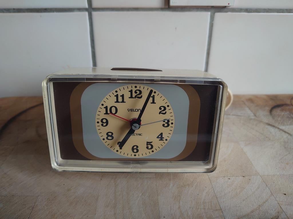 Retro wekker Velona space age, Ophalen of Verzenden, Wandklok