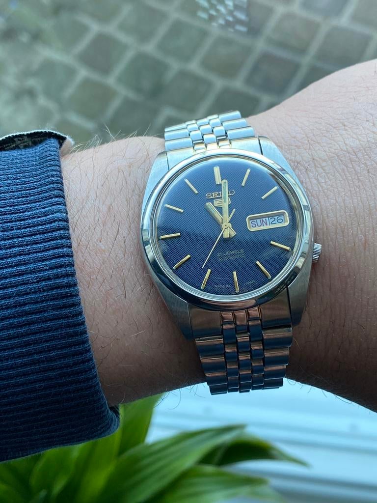 Seiko 5 9007 vintage 1980’s blue dial, Sieraden, Tassen en Uiterlijk, Horloges | Heren, Ophalen of Verzenden, Zo goed als nieuw