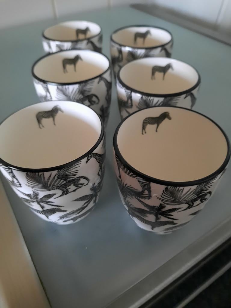 6 nieuwe zwart /witte koffie bekers, Huis en Inrichting, Keuken | Servies, Ophalen of Verzenden, Nieuw
