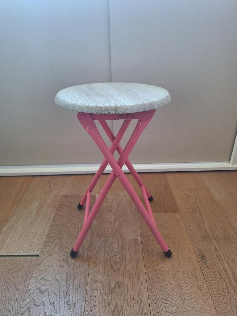 Roze inklapbaar krukje, Ophalen, Zo goed als nieuw, Hout