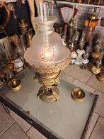 Prachtige Antieke Koperen Olielamp met Sierlijk Glas, Antiek en Kunst, Ophalen of Verzenden