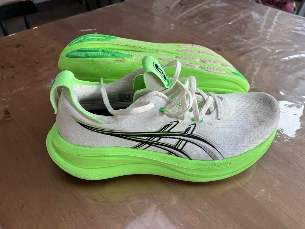Asics Gel Nimbus 28 Hardloopschoenen - Maat 43.5, Hardloopschoenen, Ophalen of Verzenden, Zo goed als nieuw, Hardlopen