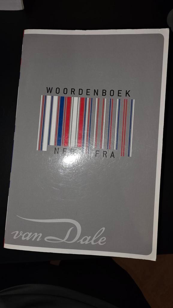 Van Dale Pocketwoordenboek Nederlands-Frans, Boeken, Woordenboeken, Zo goed als nieuw, Nederlands, Van Dale, Ophalen of Verzenden