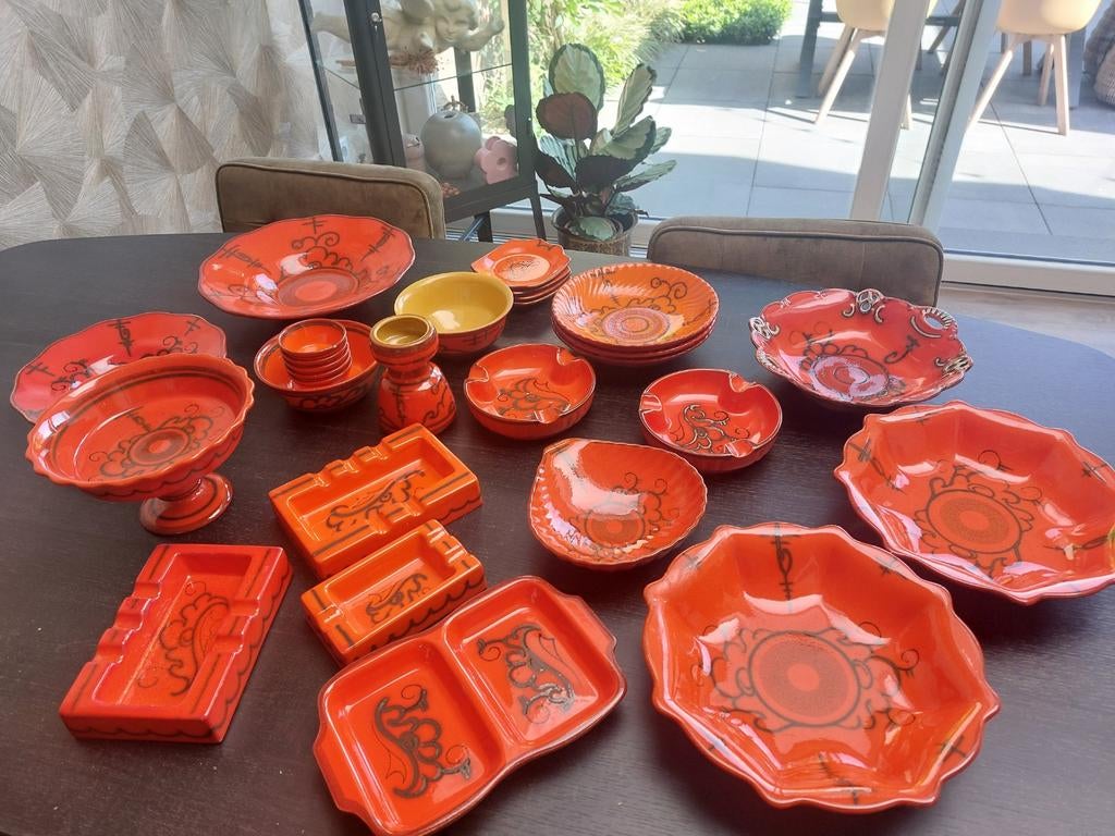 Flora Gouda oranje aardewerk 72 stuks, Antiek en Kunst, Ophalen