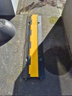 Kabelgoot kabelbrug voor oplaadkabel, Ophalen