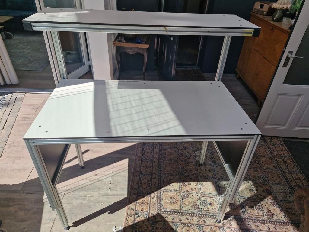 Stevige werktafel met opbouw, B130 H149 D71, Ophalen