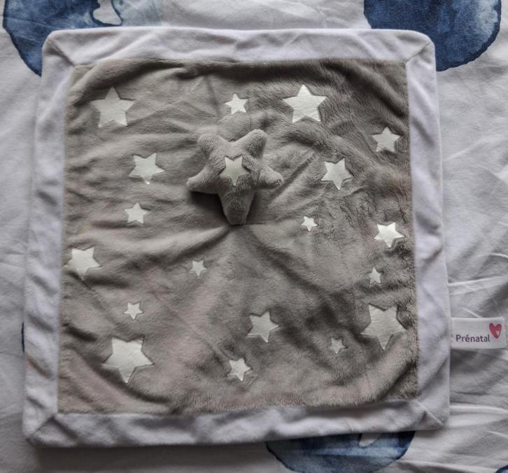 Glow in the dark baby knuffeldoekje met lichtgevende sterren, Kinderen en Baby's, Speelgoed | Babyspeelgoed, Zo goed als nieuw