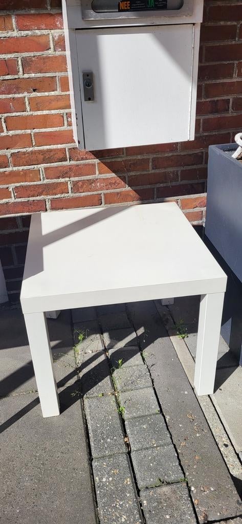 Gratis IKEA bijzettafel - Wit, vierkant, Ophalen, Minder dan 45 cm, Gebruikt, Vierkant