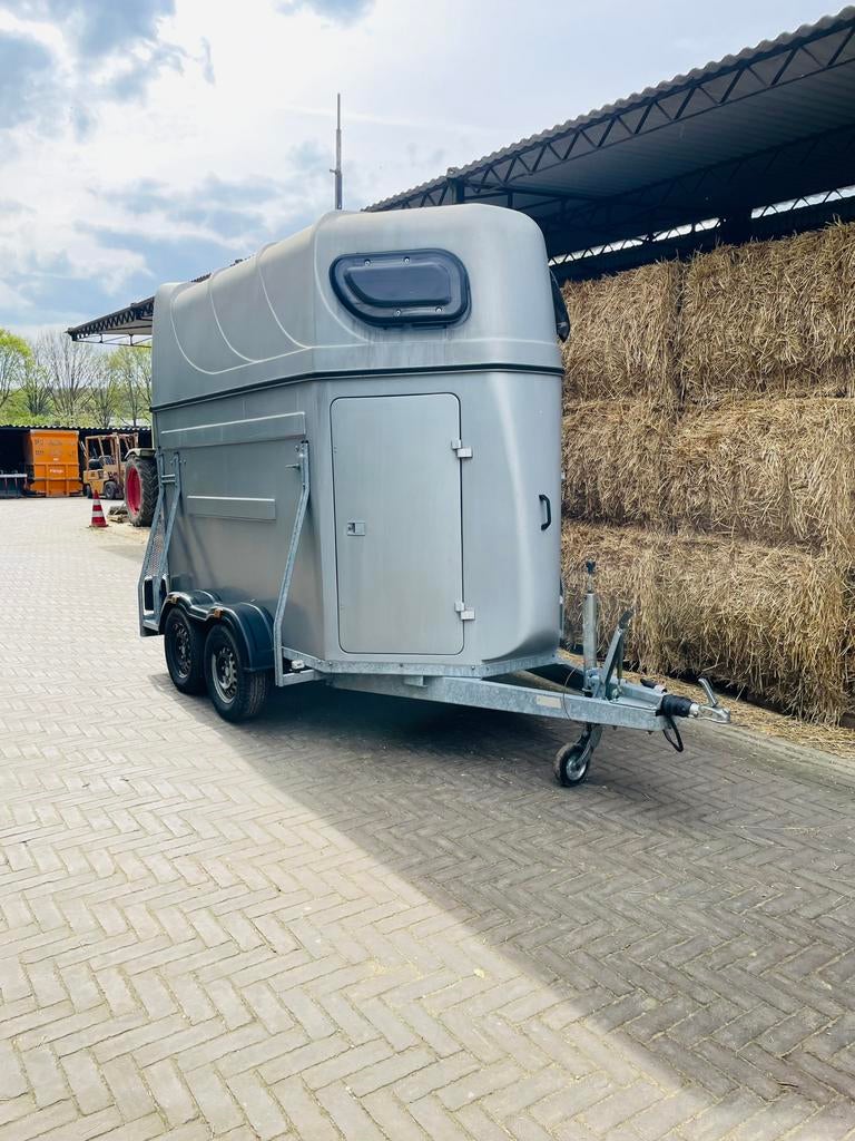 paardentrailers te huur, Ophalen, Zo goed als nieuw, Polyester, Overige typen