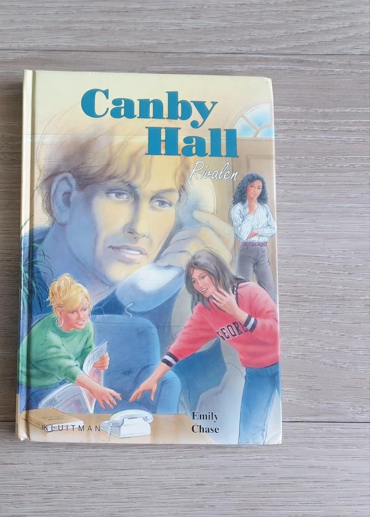 Boek Canby hall - rivalen, Ophalen, Zo goed als nieuw