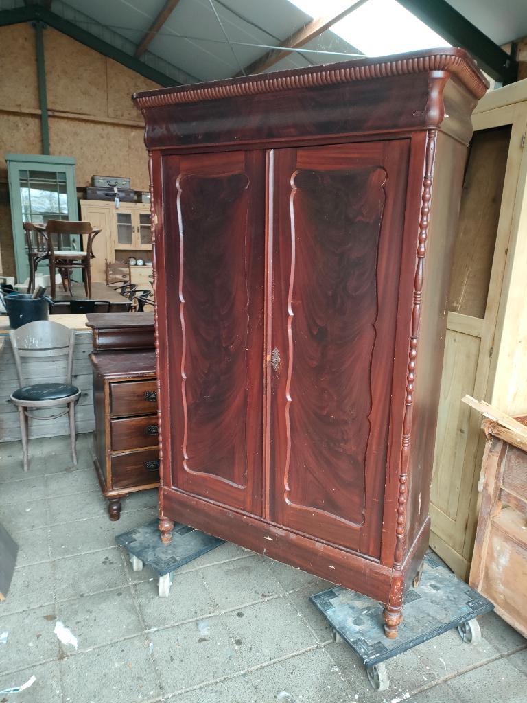 Antieke kast Biedermeier grote kast niet demontabel, Antiek en Kunst, Antiek | Meubels | Kasten, Ophalen