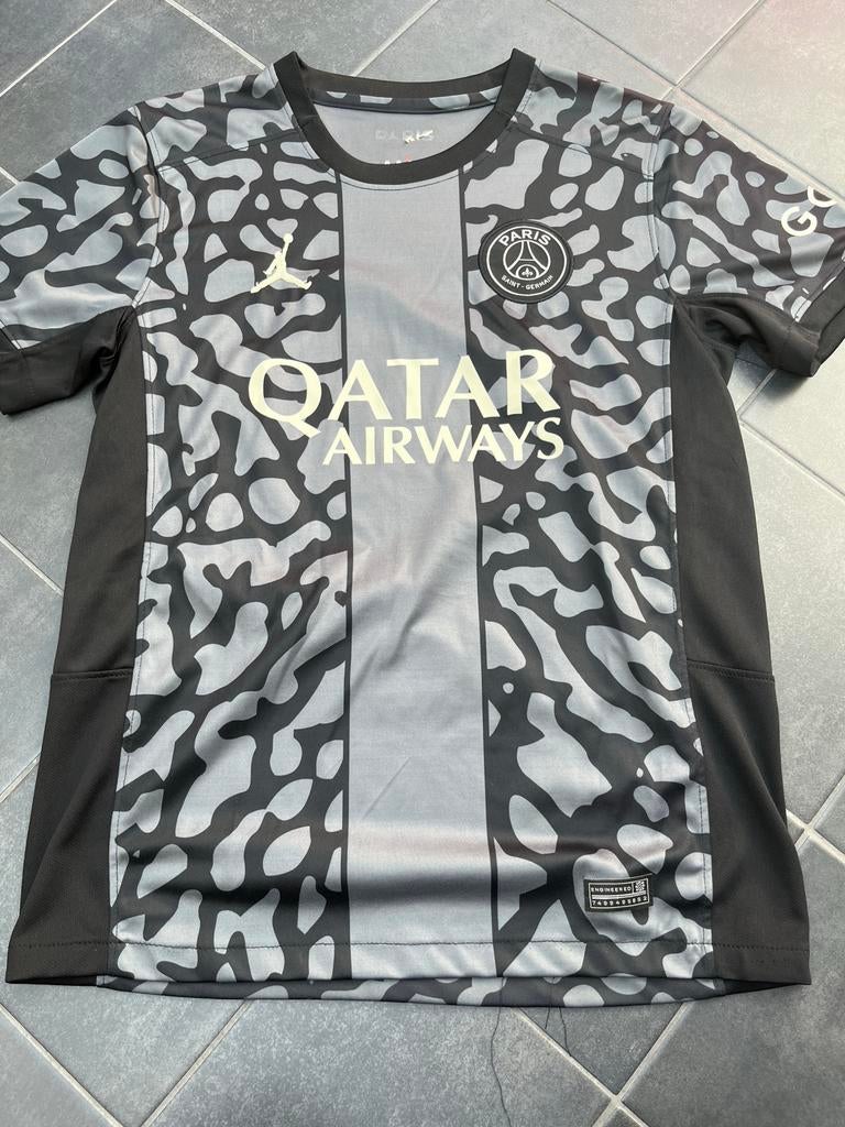 Paris Saint Germain (PSG) 23/24 3de shirt, Maat M, Ophalen of Verzenden, Zo goed als nieuw, Shirt