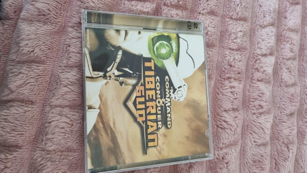 Retro game Command & Conquer Tiberian Sun PC CD-ROM, Spelcomputers en Games, Games | Pc, 1 speler, Ophalen of Verzenden, Zo goed als nieuw