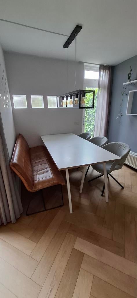 Hay Design Loop stand eettafel