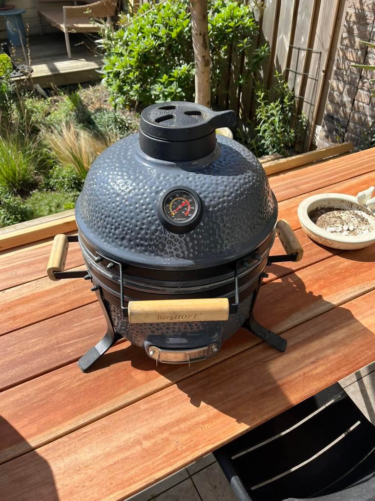 BBQ Kamado Berghoff RON, Ophalen, Gebruikt, Met accessoires