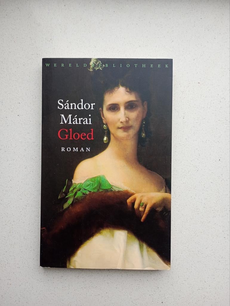 Gloed - Sándor Márai, Ophalen of Verzenden, Zo goed als nieuw