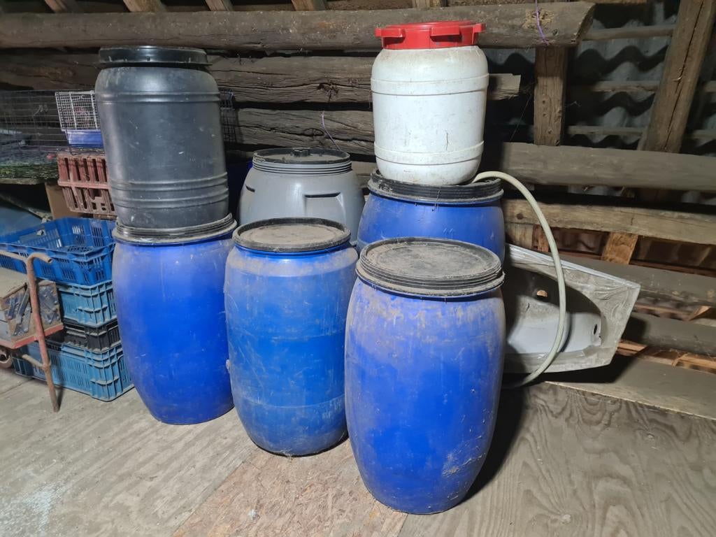 Diverse maten voertonnen, Dieren en Toebehoren, Dierenvoeding, Ophalen of Verzenden, Vee