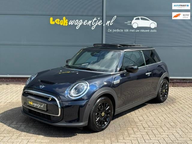 Mini Mini Electric Collection *schuifdak *carplay *p-sensor, Auto's, Gebruikt, 1340 kg, 33 kWh, 4 stoelen