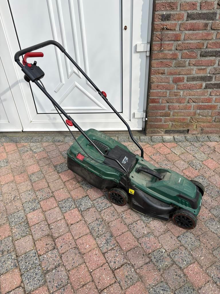 Grasmaaier Parkside, Tuin en Terras, Grasmaaiers, Ophalen, Gebruikt, 30 t/m 39 cm, Elektrische grasmaaier