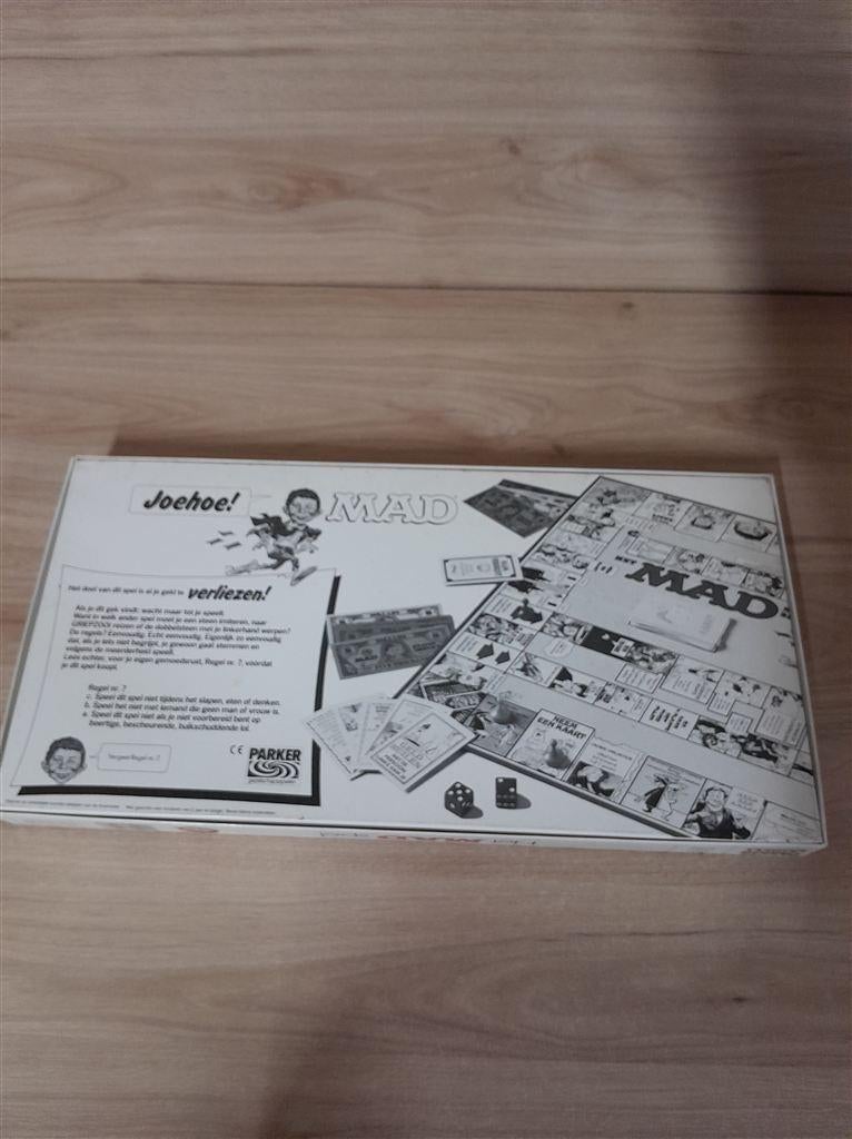 Het mad Spel - parker - s5133, Hobby en Vrije tijd, Gezelschapsspellen | Bordspellen, Verzenden, Zo goed als nieuw