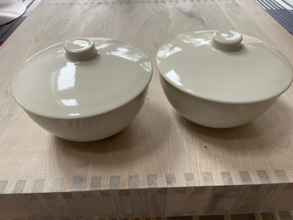 2 Teema arabia dekschalen, Keramiek, Ophalen of Verzenden, Zo goed als nieuw, Overige stijlen