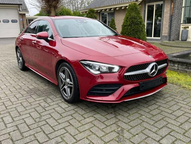Mercedes-Benz CLA-klasse 200 AMG LINE NAVI CAMERA LED, Auto's, Gebruikt, Leder en Stof, 163 pk, Origineel Nederlands
