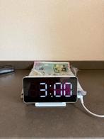 Stijlvolle Digitale Wekkerklok met Groot LED Display, Witgoed en Apparatuur, Ophalen of Verzenden, Nieuw, Digitaal