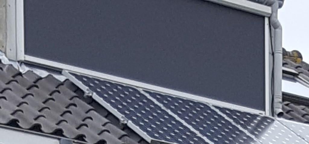 Elektrisch bediende screen (zonwering), Ophalen, Gebruikt, 200 cm of meer, Minder dan 100 cm