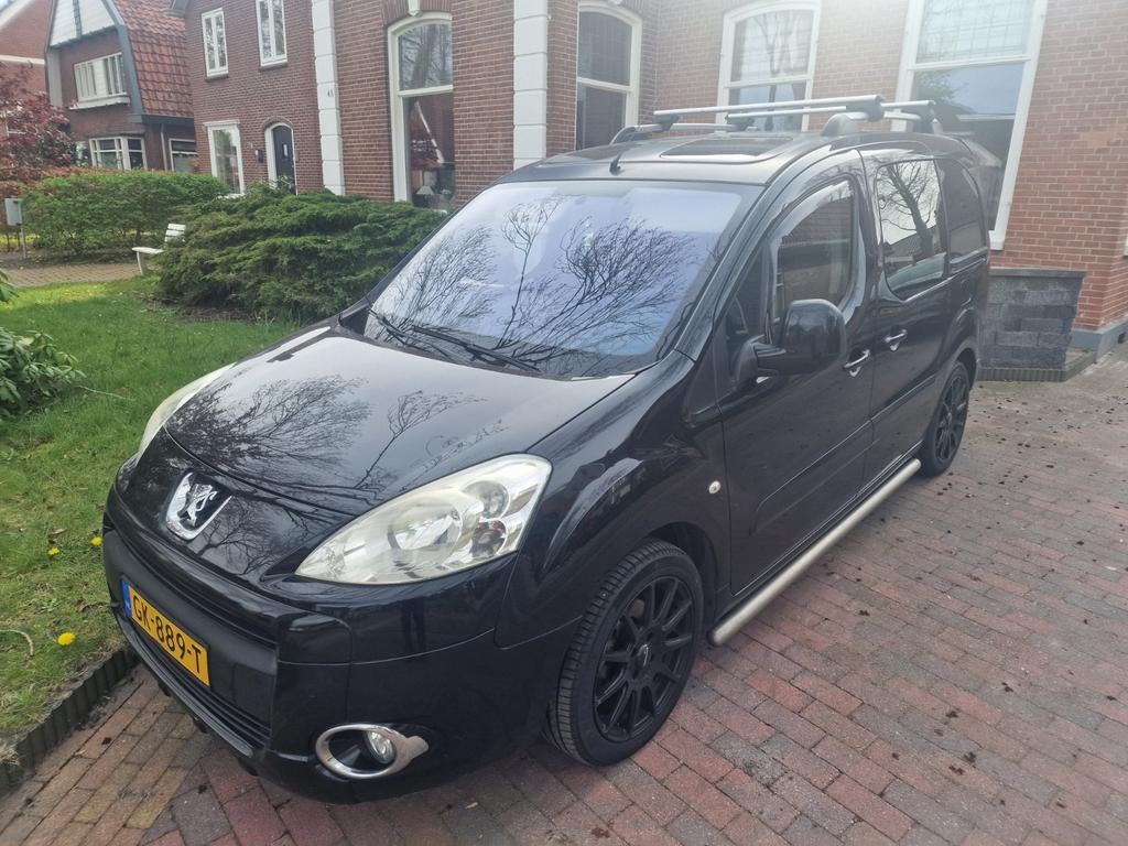 Peugeot Partner 1.6 16V 80KW Tepee 2009 Zwart LEES TEKST, Voorwielaandrijving, Stof, 1402 kg, Zwart