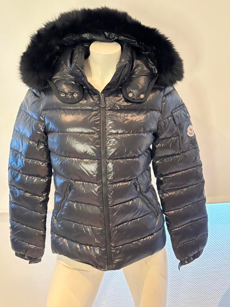 Moncler winterjas met mooie bontkraag 14 jaar, Kinderen en Baby's, Kinderkleding | Maat 164, Ophalen of Verzenden, Zo goed als nieuw