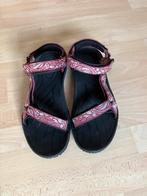Teva stevige sandalen rood met print mt 41 izgs, Gedragen, Rood, Sandalen of Muiltjes, Ophalen of Verzenden