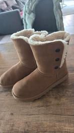 UGG laarzen bruin 39, Ophalen of Verzenden, Gedragen, Bruin, Lage of Enkellaarzen