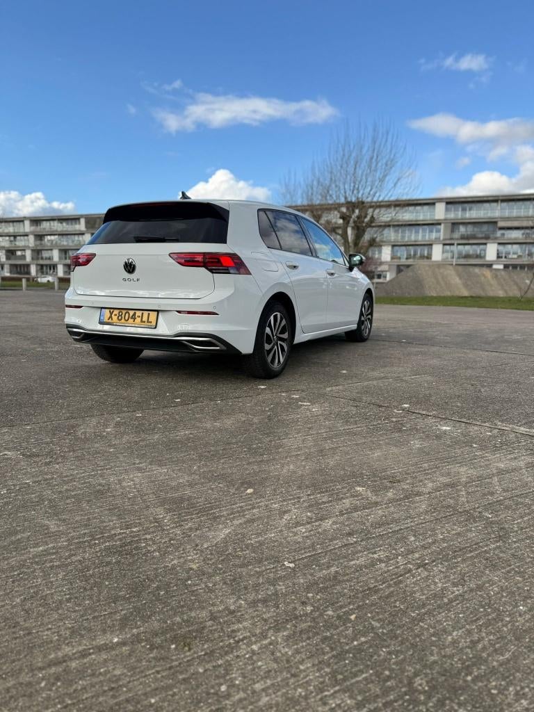 Volkswagen Golf 1.5 TSI 150pk 7-DSG 2022 Wit, Voorwielaandrijving, 1498 cc, Zwart, 4 cilinders