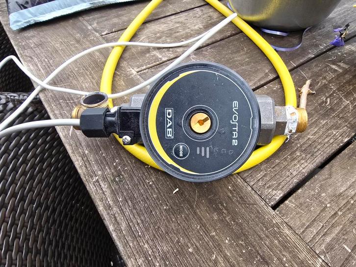 DAB Evosta 2 circulatiepomp voor verwarmingssystemen, Doe-het-zelf en Verbouw, Verwarming en Radiatoren, Overige typen, Minder dan 30 cm