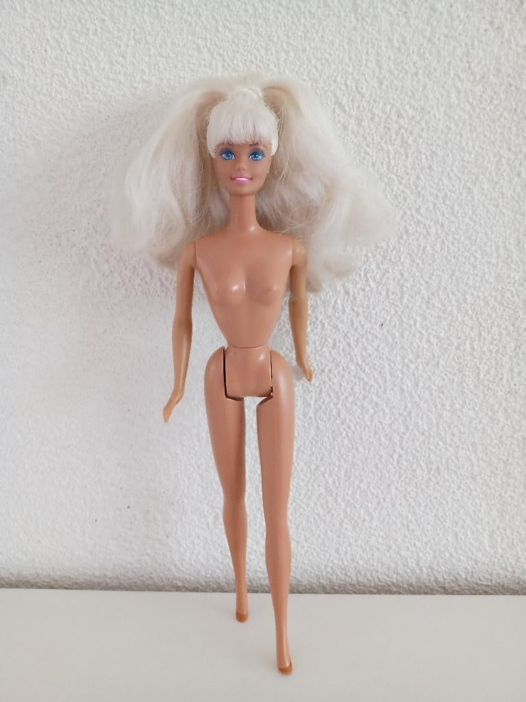 Movin' Groovin' Barbie uit 1997, Verzamelen, Poppen, Ophalen of Verzenden, Gebruikt, Pop