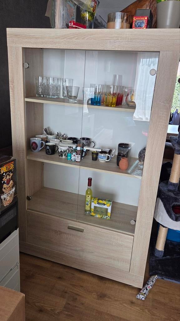 Nette vitrinekast, Ophalen, 50 tot 100 cm, Zo goed als nieuw, 150 tot 200 cm