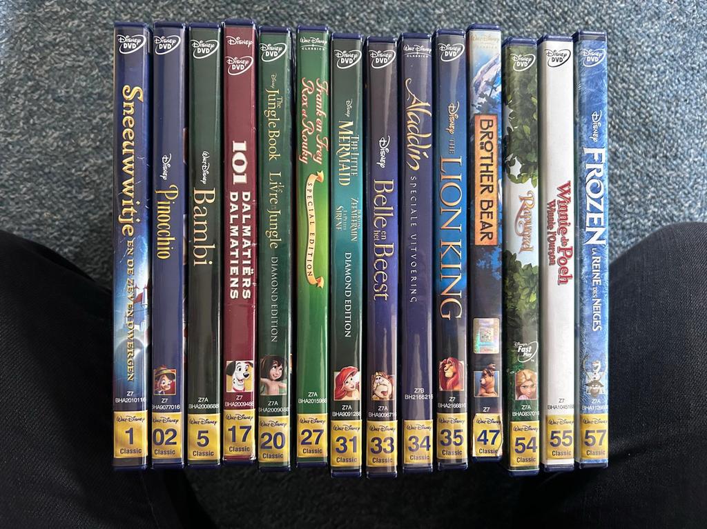 Disney DVD Sneeuwwitje Bambi Jungle Book rugnummers, Tekenfilm, Ophalen of Verzenden, Zo goed als nieuw, Alle leeftijden