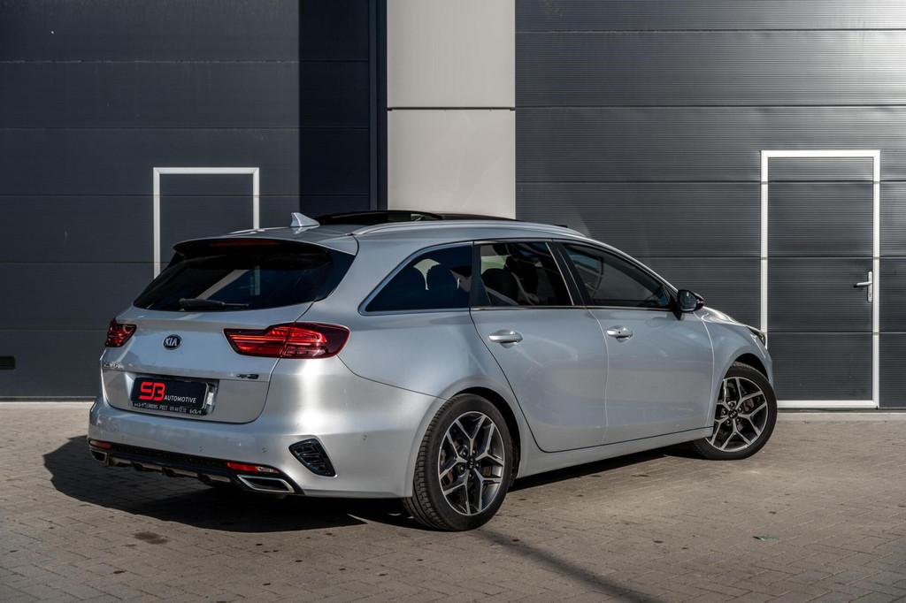 Kia Ceed Sportswagon 1.4 T-GDi GT-Line Leder|Pano|BOMVOL!, 15 km/l, 4 cilinders, Leder, 5 stoelen